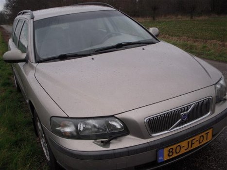 Volvo V70 - 2.4 140PK EDITION II YOUNGTIMER event. met derde bankje 7 pers E - 1