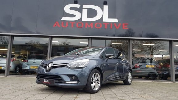 Renault Clio - 1.2 16V Limited // NAVI // CRUISE // AIRCO - 1