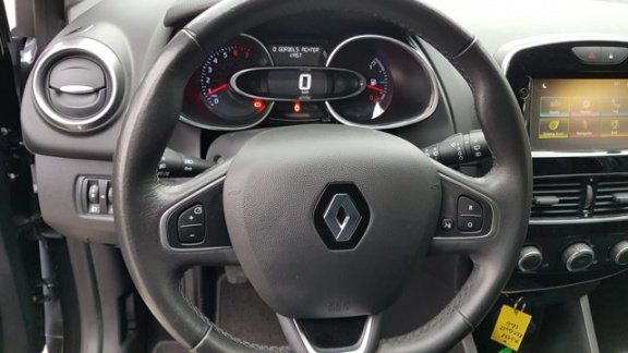 Renault Clio - 1.2 16V Limited // NAVI // CRUISE // AIRCO - 1