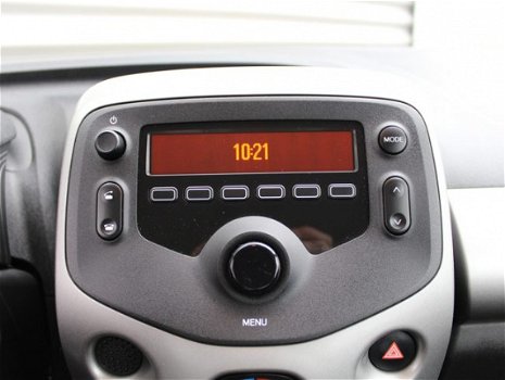 Citroën C1 - 5drs 68pk Feel AIRCO RADIO/BLUETOOTH - 1