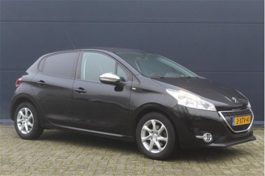 Peugeot 208 - 1.2 VTi 82PK 5D Style - 1