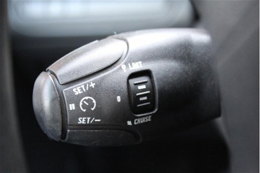 Peugeot 208 - 1.2 VTi ACTIVE AIRCO/CRUISE CONTROL - 1