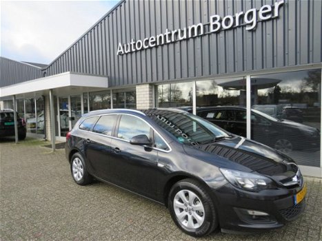 Opel Astra Sports Tourer - 1.4 Turbo Edition Plus navi/clima/16