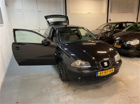 Seat Ibiza - 1.4-16V Signo NIEUWE APK//AIRCO KL//SPORTVELGEN - 1