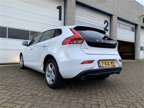 Volvo V40 - 2.0 D4 Base Business 1e Eigenaar, Lage km-stand, Panoramadak - 1