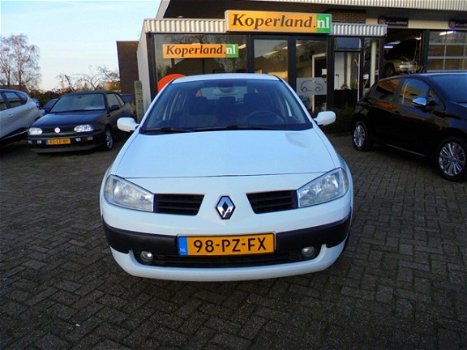 Renault Mégane - 1.6-16V Expression Basis / APK / AIRCO / - 1