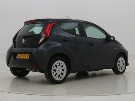 Toyota Aygo - 1.0 5Drs X-Play - 1