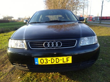 Audi A3 - 1.9 TDI Attraction Gewoon lekker goedkoop rijden en 3 drs stuurbekrachting met apk - 1