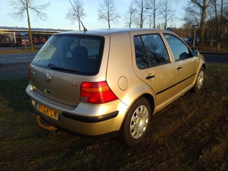 Volkswagen Golf - 1.9 TDI Comfortline Gewoon lekker goedkoop rijden en 5 drs stuurbekrachting met ap - 1