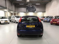 Ford Focus - 1.4-16V NAP|VOLLEAPK|AIRCO|DEALER ONDRHD|TOPSTAAT