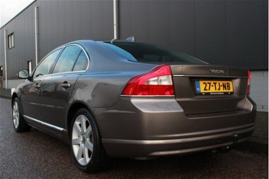 Volvo S80 - 2.5 T Momentum Prachtig / NWE DISTR / LPG - 1