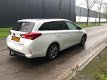 Toyota Auris Touring Sports - 1.8 Hybrid Lease Dealer Onderhouden, Automaat, Navigatie, Climate, Cru - 1 - Thumbnail