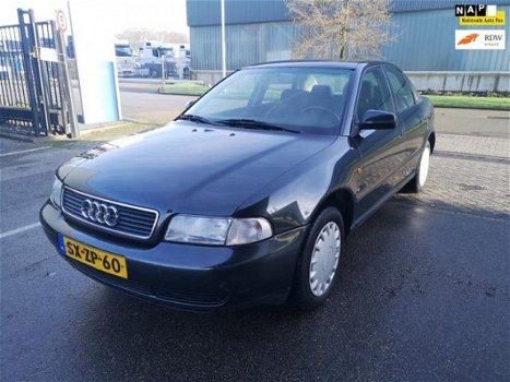 Audi A4 - 1.8 5V Advance Airco , Goed rijdend , Inruil mogelijk - 1