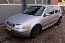 Volkswagen Golf - 1.6-16V FSI Ocean Koppeling slipt