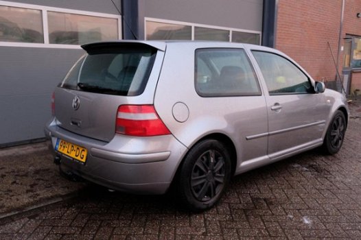 Volkswagen Golf - 1.6-16V FSI Ocean Koppeling slipt - 1