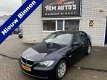 BMW 3-serie - 320i Business Line NAVI-CLIMA-KM NAP-GARANTIE - 1 - Thumbnail