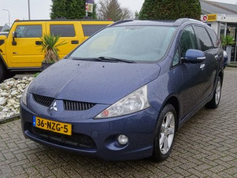 Mitsubishi Grandis - 2.4 LPG 2011 EXPORT - 1