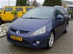 Mitsubishi Grandis - 2.4 LPG 2011 EXPORT - 1 - Thumbnail