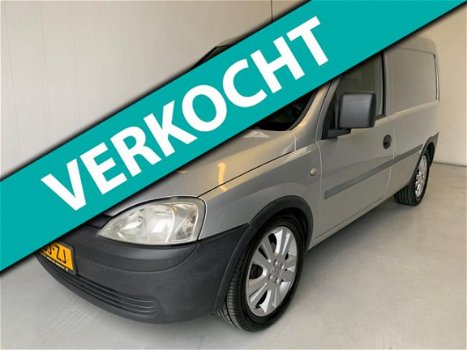 Opel Combo - 1.7 DI City Trekhaak Radio/cd (bak schakelt slecht) - 1
