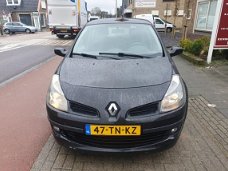 Renault Clio - 1.4 16V Privilège