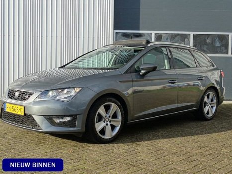 Seat Leon ST - 1.4 EcoTSI FR Connect Pano-dak/ Navi / Half leder - 1