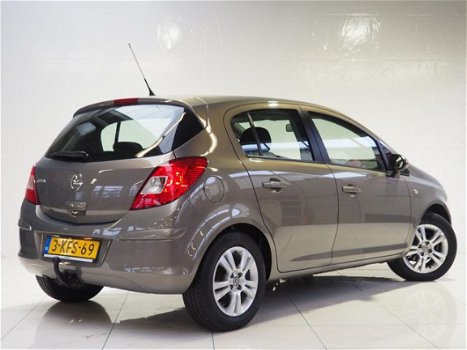 Opel Corsa - 1.2-16V Berlin | 5 deurs | Airco | Slechts 70.253km | Dealeronderhouden | - 1