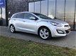 Hyundai i30 Wagon - 1.6 CRDi Business Edition - 1 - Thumbnail