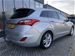 Hyundai i30 Wagon - 1.6 CRDi Business Edition - 1 - Thumbnail