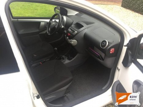 Toyota Aygo - 1.0 12v VVT-i Cool - 1