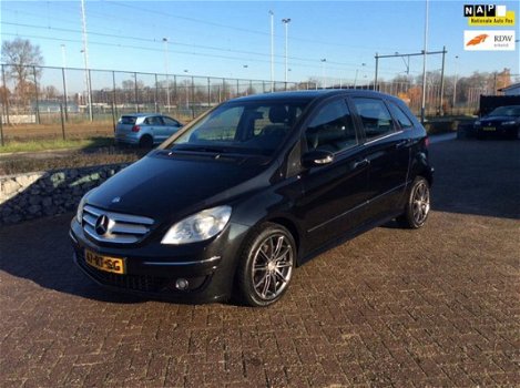 Mercedes-Benz B-klasse - 170 Panorama-dak + nieuwe APK - 1