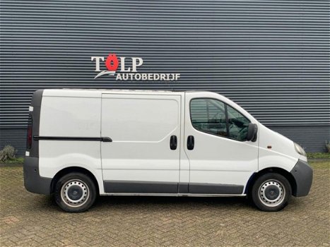 Opel Vivaro - VIVARO 1.9DI 2.7T L1H1 - 1