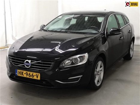 Volvo V60 - 2.4 D6 AWD Plug-In Hybrid R-Design - 1