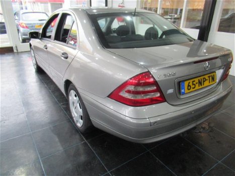 Mercedes-Benz C-klasse - 200 CDI Classic BETROUWBAAR AUTO DEALER ONDERHOUD - 1