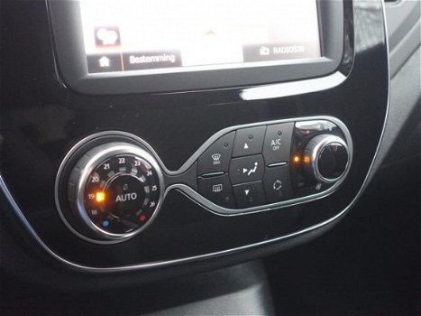 Renault Captur - TCe 120 EDC AUTOMAAT Intens Afn. Trekhaak / Keyless / Navigatie - 1