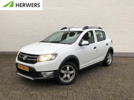 Dacia Sandero - TCe 90 Stepway Lauréate - Trekhaak/Parkeersensoren /Navigatie/Airco - 1