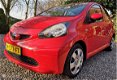 Toyota Aygo - 1.0-12V 5DRS/ AIRCO / Elektr Pakket / RIJKLAAR - 1 - Thumbnail