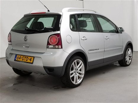 Volkswagen Polo - 1.6-16V Cross - 1