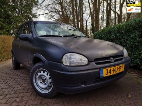 Opel Corsa - 1.2iE GLS | Stuurbekrachtiging - 1