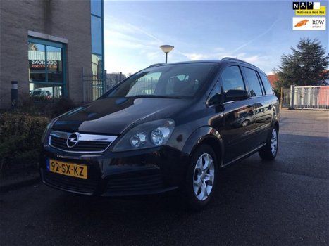 Opel Zafira - 2.2 Cosmo AUTOMAAT/PDC/NAP/CRUISE CONTROL/ELEK. RAMEN, SPIEGELS/7 ZITS/LMV/TREKHAAK/EN - 1