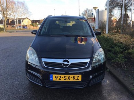 Opel Zafira - 2.2 Cosmo AUTOMAAT/PDC/NAP/CRUISE CONTROL/ELEK. RAMEN, SPIEGELS/7 ZITS/LMV/TREKHAAK/EN - 1