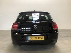 BMW 1-serie - 116i Sport 5-Drs. NAVI/XENON/LEER SPORTSTOELEN/16INCH/PDC