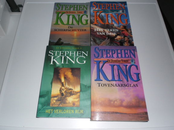 King, Stephen : Donkere toren deel 1-4 - nr. 1