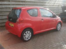 Toyota Aygo - 1.0-12V