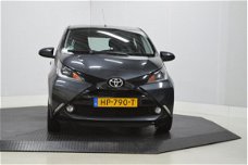 Toyota Aygo - 1.0 VVT-i x-play Airco, Camera, 5-deurs, bluetooth, Limiter