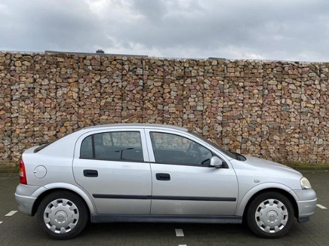 Opel Astra - 1.6 Edition - 1