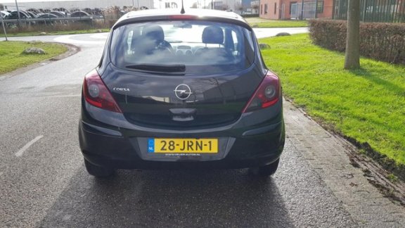 Opel Corsa - 1.2-16V Edition grootscherm navigatie cruise camera zwart - 1