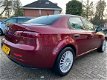 Alfa Romeo 159 - 1.9 JTD Distinctive *AIRCO*CRUISE*ELEKTR. RAMEN*STUURBEKR.*APK - 1 - Thumbnail