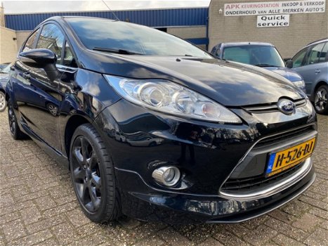 Ford Fiesta - 1.25 Titanium SPORT PAKKET *AIRCO*ENGINE SOUNDSYSTEEM*ELEKTR. RAMEN* LM VELGEN*BOEKJES - 1