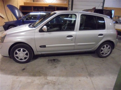 Renault Clio - 1.2-16V Authentique Comfort - 1