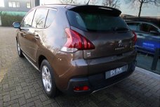 Peugeot 3008 - 2.0 HDi HYbrid4 77 D.Km Navigatie Bruin Leder